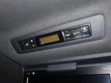 いつも快適な室内温度に保ってくれる、【オートエアコン】付です!温度設定をするだけであとはエアコンコンピューターが、風量や吹き出し口の温度を自動設定♪