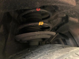 お車を安心してお乗りいただく為には、足回りの定期点検が欠かせません。サービスサポート(有償保証)では無料点検もご提供しており、安心のカーライフをお過ごしいただけるサポート体制が整っています。