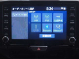 ディスプレイオーディオを装備。スマホとクルマをつなぐことで、これまでのナビに加えて、いろんなサービスが楽しめます。