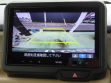 バックモニター搭載で車庫入れ安心!バック中の死角部分がモニターに映し出されるので安全性アップ!!