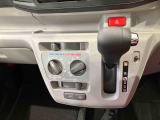 納車前にはプロのメカニックが、各部の点検を行います。ディーラーにしか出来ない品質、そしてサービスできっと満足していただけると思います!