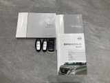 【インテリジェントキー】人気装備のインテリジェントキー付!荷物を持っている時や手が空いていない時に、持っているだけで鍵の開閉が出来ます♪純正エンジンスターター付