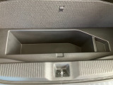 車輛入庫時には、お客様より詳しくお話をお伺いさせて頂き、プロの査定士3名が「修復歴の有無」「不具合箇所の確認」等のチェックを行っておりますので、より安心してお乗り頂けます♪