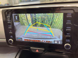 【バックカメラ】駐車時に後方がリアルタイム映像で確認できます。大型商業施設や立体駐車場での駐車時や、夜間のバック時に大活躍!運転スキルに関わらず、今や必須となった装備のひとつです!