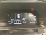 視認性の高いスピードメーターになっております。