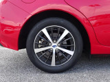 SUBARU認定U-Carは、全車12ヶ月点検、車検などの法定点検を実施。スバル専門メカニックが確かな技術で最大88項目にわたりチェックしており品質、安心を支えます!