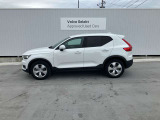 XC40 B4 AWD モメンタム 4WD 