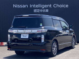 外装色:ファントムブラックです。1年間走行無制限保証。バッテリーも保証対象。全国の日産サービス工場で保証整備が可能です。有料で最長3年間のワイド保証プレミアムもございます。