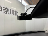 純正のドライブレコーダーを装備!!万が一の時にはしっかりと映像が残ります!煽り運転や事故が多いこのご時世。安心の為には着いていて欲しいオプション装備ですね♪