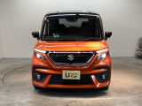 フロントマスクは個性もいっぱい! 人気の車です。