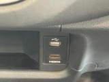 USB充電口を搭載しています!携帯電話の充電などに便利です!