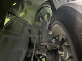 お車を安心してお乗りいただく為には、足回りの定期点検が欠かせません。サービスサポート(有償保証)では無料点検もご提供しており、安心のカーライフをお過ごしいただけるサポート体制が整っています。