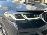BMWを熟知したメカニックによる、360度の納車前点検。ドイツ本国と同様の教育・訓練を受けたメカニックが徹底的に点検、整備した後にお客様にお引渡しします。