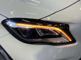 メルセデス・ベンツ[認定中古車]は、メルセデス・ベンツ日本株式会社が認定する中古車保証制度が適用される中古車です。これは正規販売店のみの特典です。