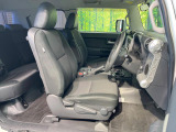 運転席シート廻りは使用感も少なく、良好な状態となっています。丁寧に使われていたことがよくわかりますね。