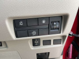 各種スイッチがまとまって付いています。