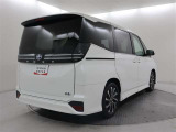 リヤ5面はプライバシーガラス☆強い日差しや車外の視線から室内を守ってくれます。