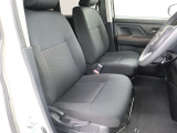 ☆あなたのドライビングをがっちり包み込むドライバーズシートやすらぎを生み出す心地よい安心感です♪