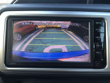 ★バックモニター★後退時に車両の後ろ側を画面に表示します。車庫入れなどでバックする際に後方確認ができ便利です。車庫入れが苦手な人もこれで安心。