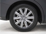 ◆純正アルミホイール装着車◆これで足元まわりも、おしゃれにきまります!