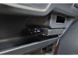 中古車だからボディーコーティングがおすすめ!下地処理が重要なコーティングはもちろんプロの施工でピカピカに仕上げます。濃色車は親水性、淡色車は撥水性のものがオススメ!