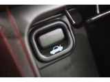 運転手からリアトランクを開けることが出来ます!