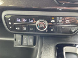 【オートエアコン】車内温度を感知して自動で温度調整をしてくれるのでいつでも快適な車内空間を創り上げます!