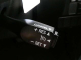 【便利装備】クルーズコントロールスイッチ☆希望の車速で定速走行する事ができます。高速道路を走る時に便利な機能です※設定速度には制限があります。