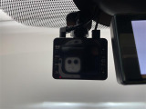【ドライブレコーダー】映像・音声などの運転中の記録を残します。事故などを起こした起こされた時の証拠になりえますので、もしも時でも安心ですね。