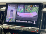 【マルチアラウンドモニター】専用のカメラにより、上から見下ろしたような視点で360度クルマの周囲を確認することができます☆死角部分も確認しやすく、狭い場所での切り返しや駐車もスムーズに行えます。