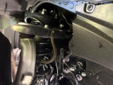 お車を安心してお乗りいただく為には、足回りの定期点検が欠かせません。サービスサポート(有償保証)では無料点検もご提供しており、安心のカーライフをお過ごしいただけるサポート体制が整っています。