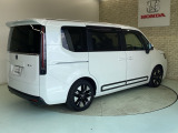 ご納車までの期間ですが、県内のお客様は1、2週間、県外のお客様は2、3週間ほどでご納車が可能となります。ただし、お支払いや書類の状況によっては多少の前後もありますので、その際には何卒ご了承下さい。