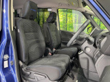 運転席シート廻りは使用感も少なく、良好な状態となっています。丁寧に使われていたことがよくわかりますね。