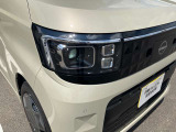 LEDヘッドライトは省電力ですが、純白光で驚くほど明るく夜道を照らしてくれます。