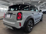 MINI自動車保険をご存知でしょか?万が一の事故の際、当社とMINI保険を引受している国内大手損保会社と連携して迅速に対応いたします。長期保険もお取り扱いしております。是非お話させてください。