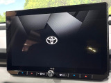 【12.3インチワイドナビ】高級感とインパクトのある大型ワイドナビを装備。各種オーディオ操作はもちろん、横長ワイド画面でのマップ2分割表示など、利便性も高いナビです♪