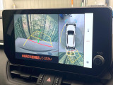 【パノラミックビューモニター】専用のカメラにより、上から見下ろしたような視点で360度クルマの周囲を確認することができます☆死角部分も確認しやすく、狭い場所での切り返しや駐車もスムーズに行えます。