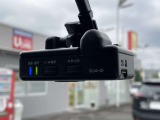 <フロントドライブレコーダー>初めから付いていると嬉しいアイテムですね!運転状況を映像と音で記録できナビにも連動しているので便利です。