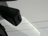 安心装備ドライブレコーダーを装備しています。自車の走行状態を常に録画しています。