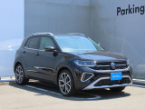 斜め前からのスタイルです☆フォルクスワーゲンのきれいなプレスラインが目立ちますね!