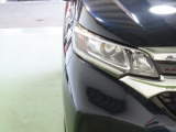 LEDヘッドライトは、点灯の瞬間から光量を発揮し、突然暗くなるトンネルなどでの安定感を高めます。