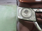 LEDヘッドライトは、点灯の瞬間から光量を発揮し、突然暗くなるトンネルなどでの安定感を高めます。