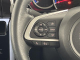 【 ステアリングスイッチ 】手元のスイッチでナビ操作が可能です!!非常に便利な機能です。取り付けのナビによってはオプション設定となっております!詳しくはスタッフまで♪