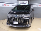 トヨタ認定中古車の安心感はそのままに、まるごとクリーニングと同等商品の当社「キラリフレッシュ」を簡素化し、お買い求めやすくした商品が、「トヨタ認定中古車ライト」です。