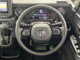 【ステアリングスイッチ】運転中、前方から目線をそらすことなく、オーディオ等の操作が可能な便利機能!安心&快適なドライブを演出してくれます♪