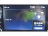 ディスプレイオーディオを装備。スマホとクルマをつなぐことで、これまでのナビに加えて、いろんなサービスが楽しめます。