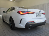 BMW認定中古車は、ドイツ本社と同様の教育・訓練を受けたBMW専門のメカニックが100項目以上のポイントを徹底的にチェックし、整備したうえでご納車させていただきます。