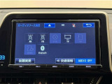 Bluetooth対応、CD/DVD再生機能付き。お好きな音楽を聴きながらのドライブは楽しいですよね〜♪