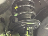お車を安心してお乗りいただく為には、足回りの定期点検が欠かせません。サービスサポート(有償保証)では無料点検もご提供しており、安心のカーライフをお過ごしいただけるサポート体制が整っています。