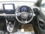 広い視界を確保でき、運転しやすく設計されたコックピット。